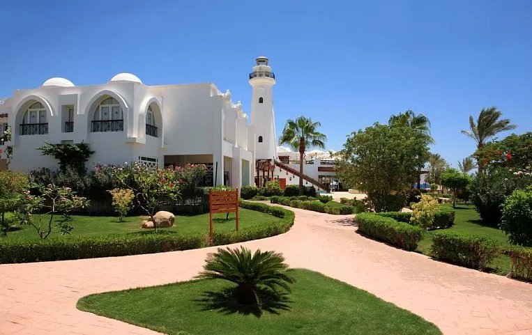 Melton Beach 5*