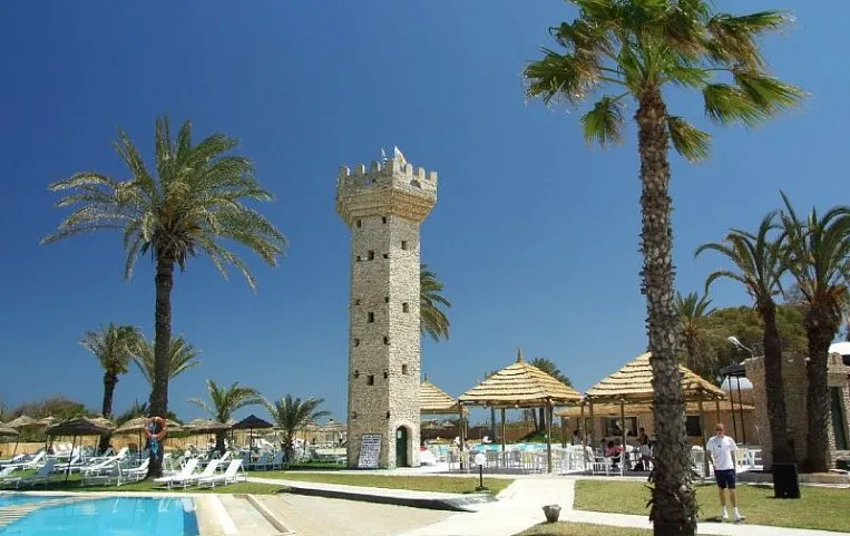 Rosa Rivage 4*