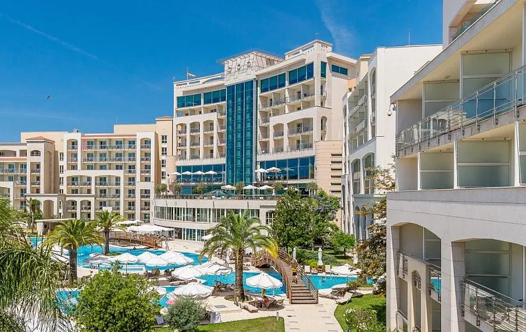Splendid Conference & Spa Beach Resort 5* Suites