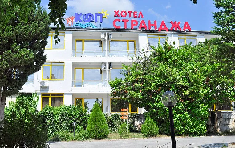 Strandja 4*
