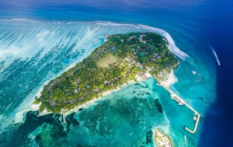 Adaaran Select Hudhuran Fushi 4*