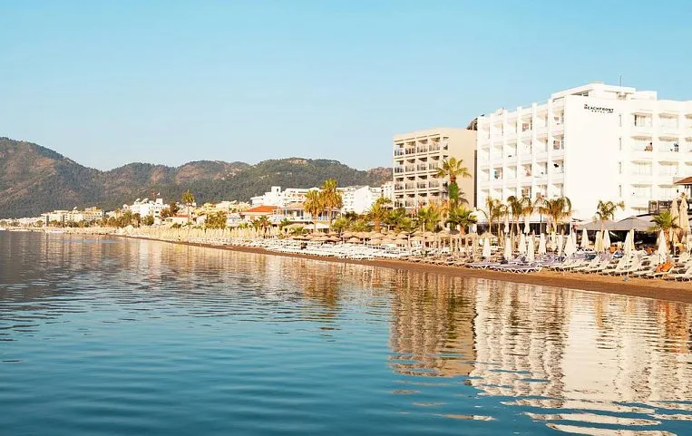 The Beachfront Hotel 4*