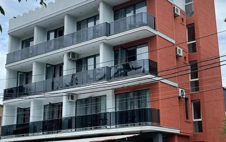 Golden Lion Guest House