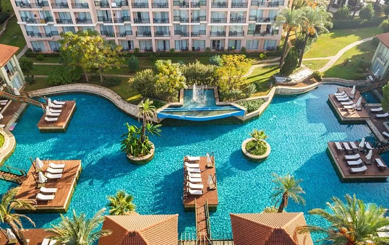 IC Hotels Residence 5*