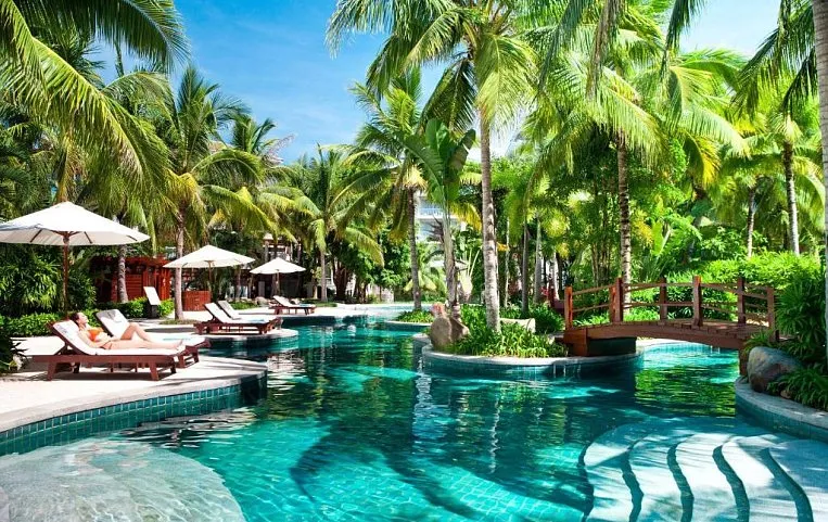 Grand Mercure Sanya Yalong Bay 5*