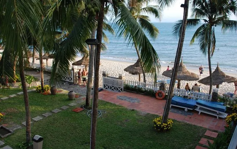 Canary Beach Resort 3*