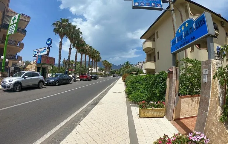 Baia di Naxos ApartHotel