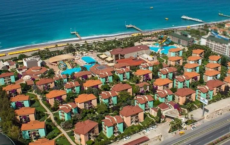 Gypsophila Holiday Village 5*