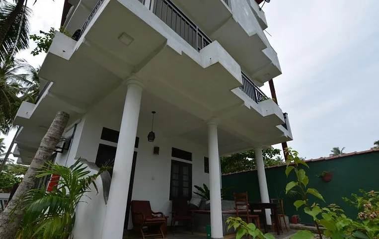 Sea View Beach Hotel 2*