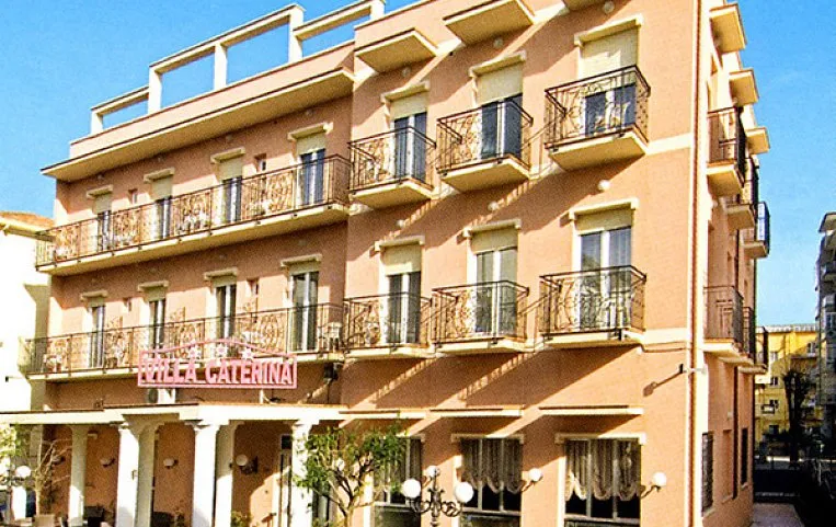 Villa Caterina 3* (Римини)
