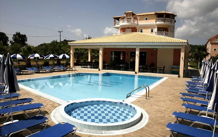 Dinos Hotel 3*