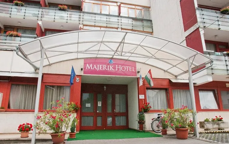 Majerik Hotel 3*