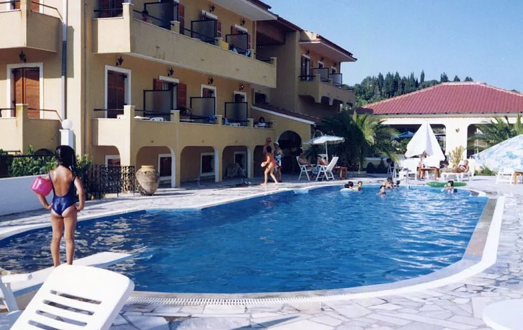 Jovana Hotel 2*