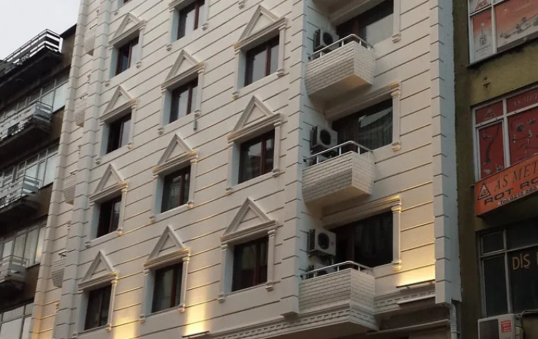 Grand Ant Hotel 3*