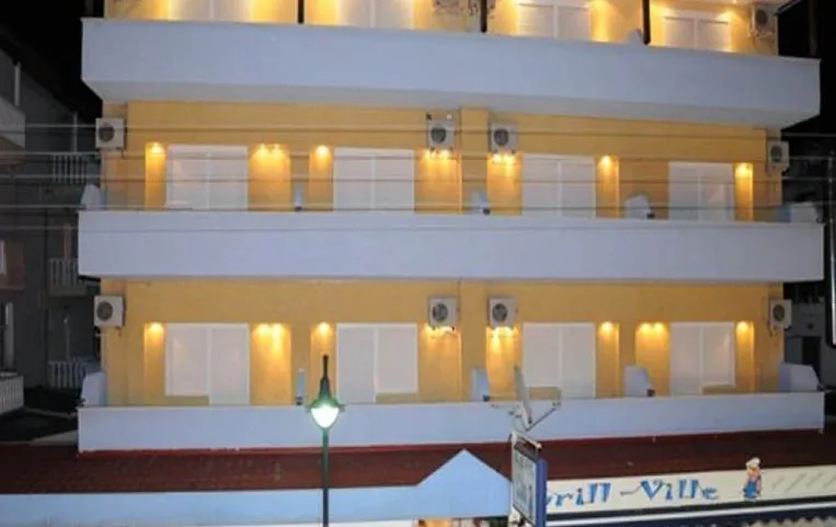 Ammos Beach Studios & Suites APT