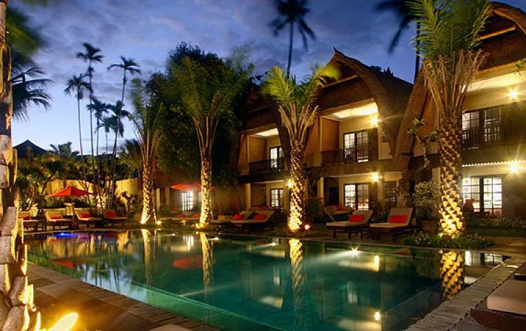 Segara Village 4*