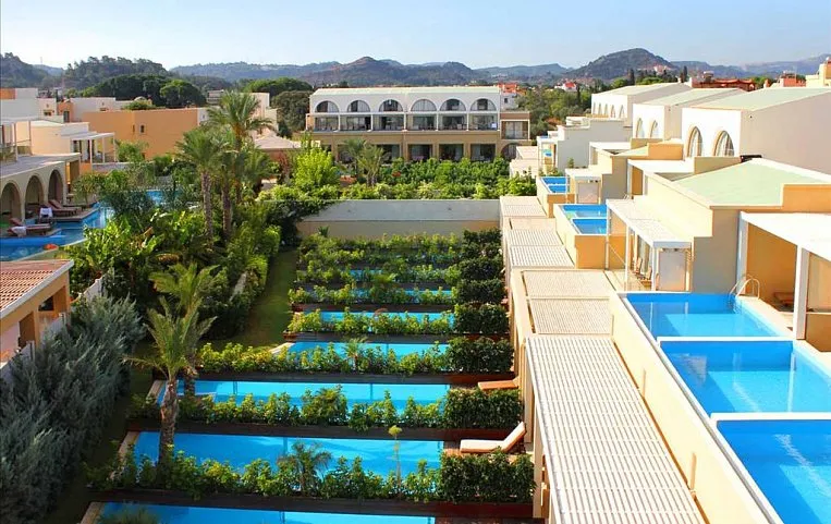 The Ixian All Suites 5*