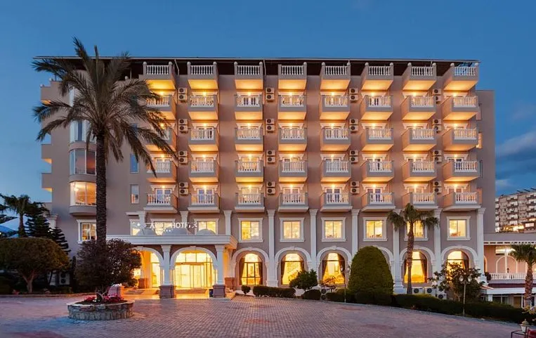 Larina Family Resort 5*
