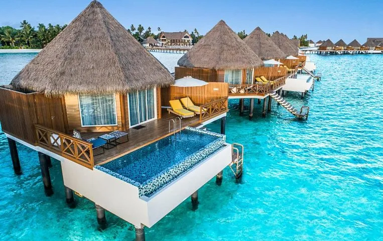 Mercure Maldives Kooddoo 4*