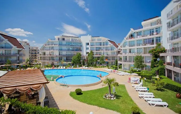 Sun Village Apart 3*