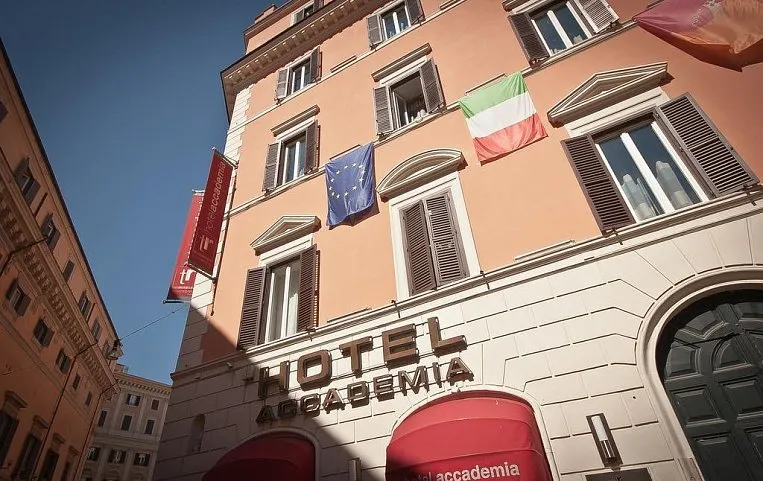 Accademia 3*