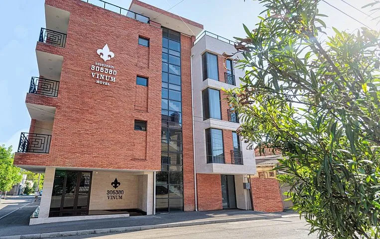 Vinum Hotel 4*