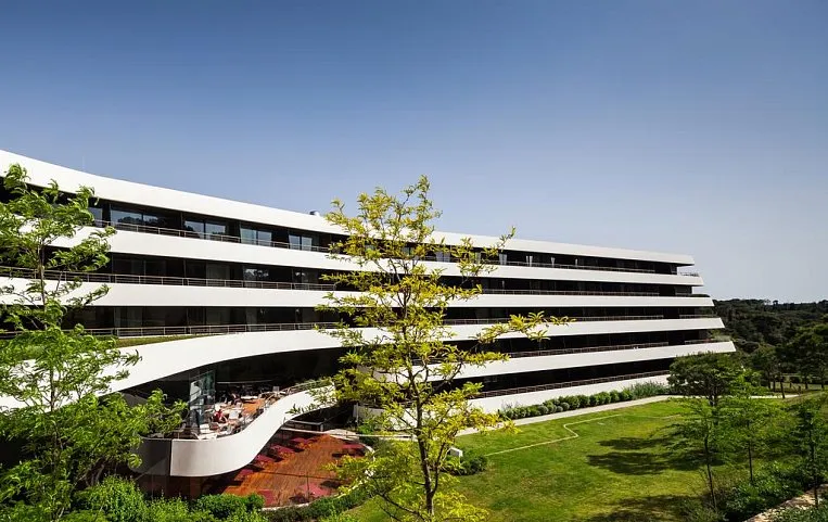Lone Hotel 5*