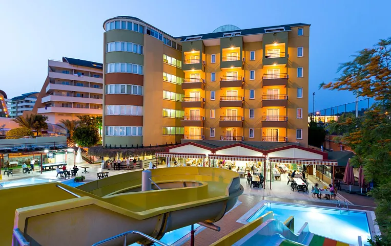 Magnolia Hotel 4*
