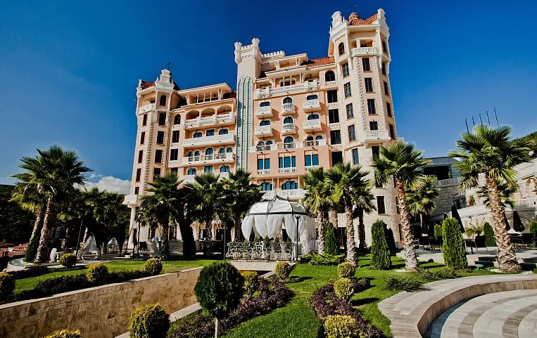 Royal Castle 5*
