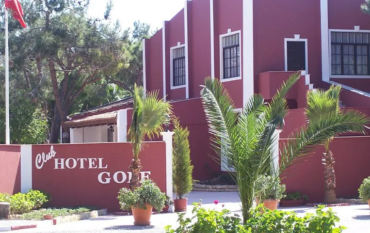 Club Hotel Golf 4*