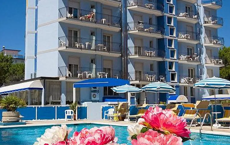 Jet Hotel 3*