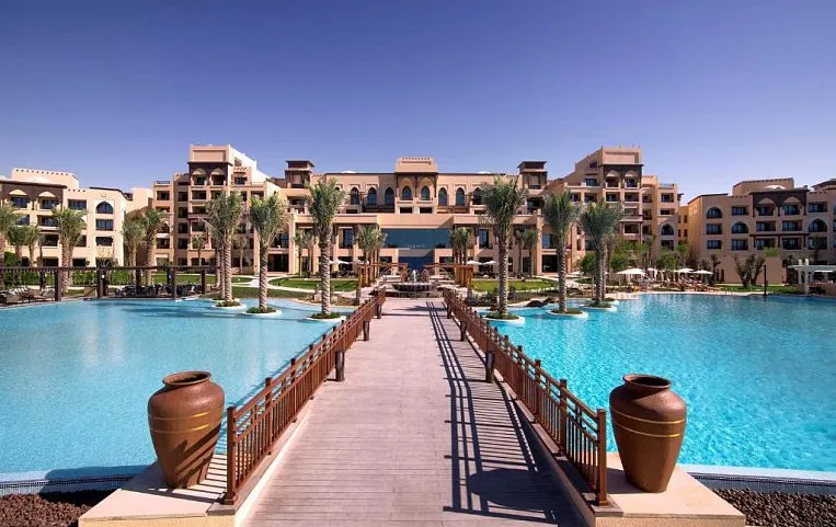 Saadiyat Rotana Resort Villas 5*