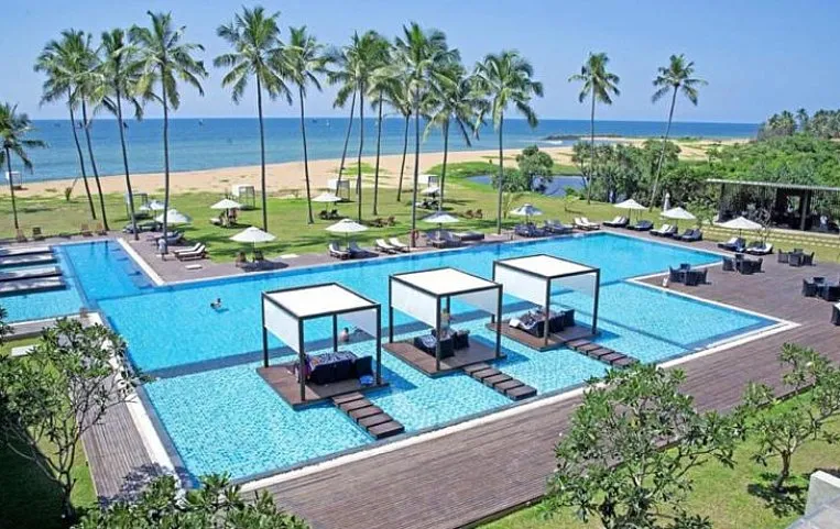 Suriya Luxury Resort 5*