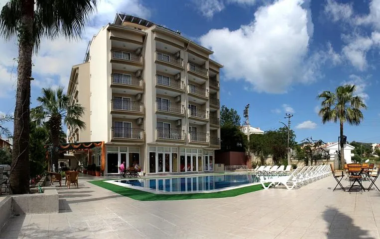 Club Dorado 3*