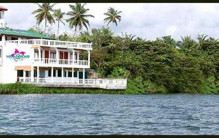 Orchid Hotel 3*