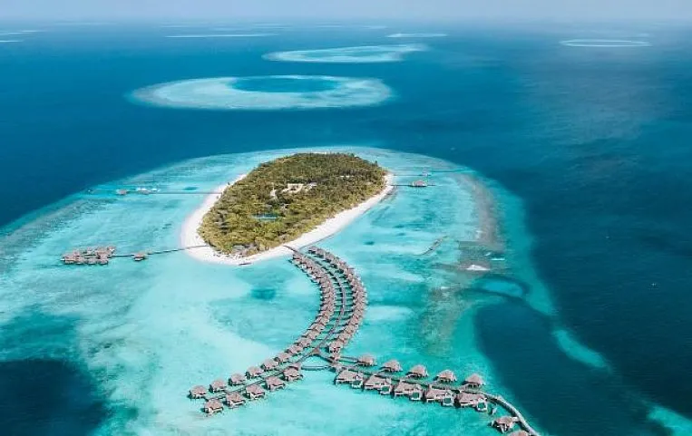 Vakkaru Maldives 5*