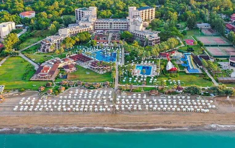 Crystal Tat Beach Golf Resort & Spa 5*