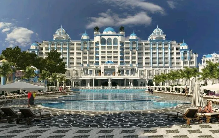 Rubi Platinum Spa Resort & Suites 5*