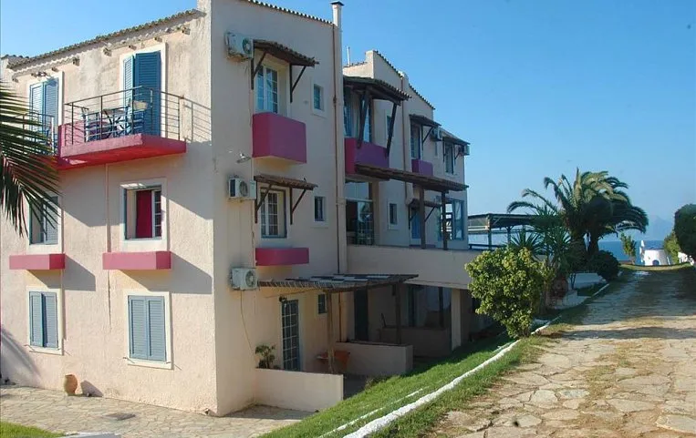 Koralli Beach Hotel 2*