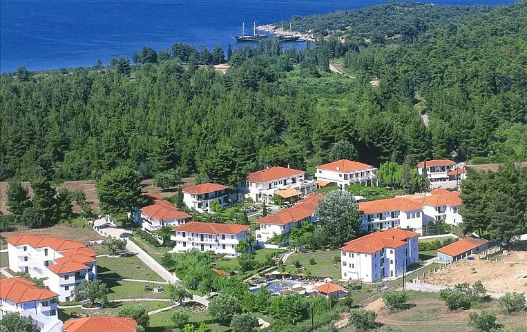 Bomo Chrousso Village Hotel 4*