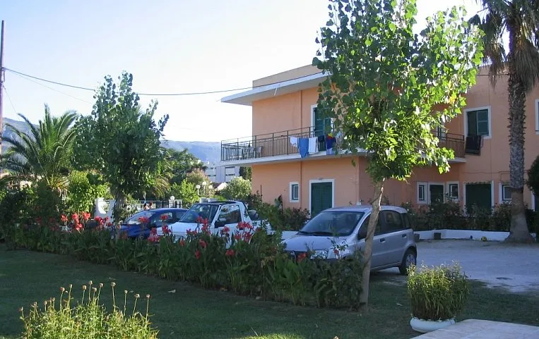 Rose Garden Apartments APT